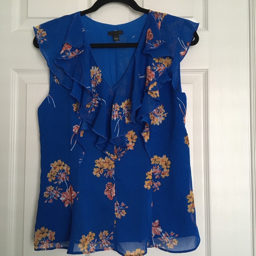 Ann Taylor size 6  V - neck ruffle trim blouse